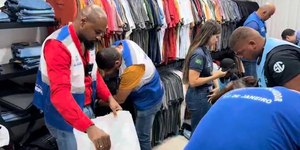 Procon apreende 742 peças falsificadas e interdita loja no Rio