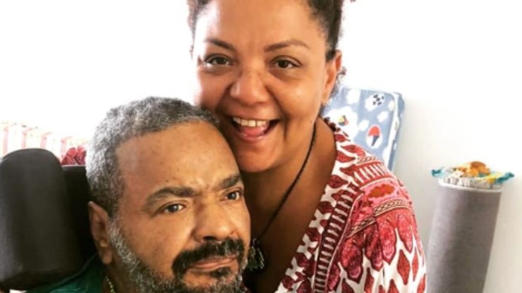 Babi sobre Arlindo Cruz: "Passando por uma provação"