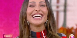 Sabrina Sato grava depoimento para o documentário sobre o BBB