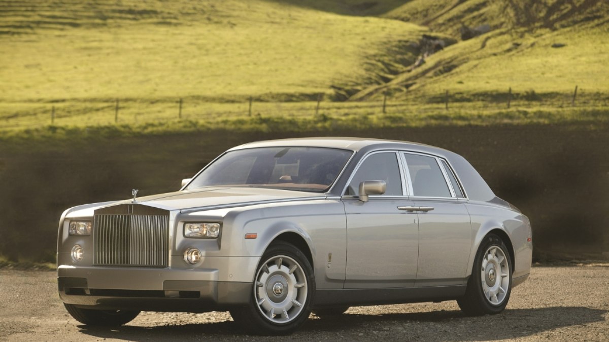 Sétima geração do Rolls-Royce Phantom foi lançada em 2003