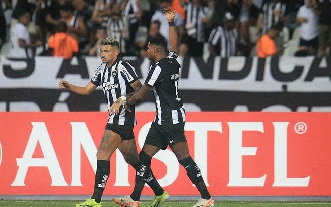 Botafogo teve noite de gala e goleou o Aurora pela Libertadores - Foto: Vítor Silva/Botafogo