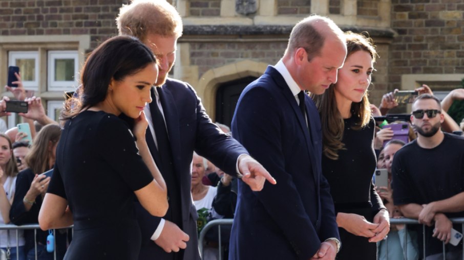 Os principes William e Harry, a princesa de Gales Kate Middleton e a duquesa de Sussex Meghan Markle