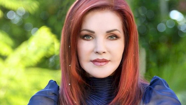 Priscilla Presley é acusada de antecipar morte da filha
