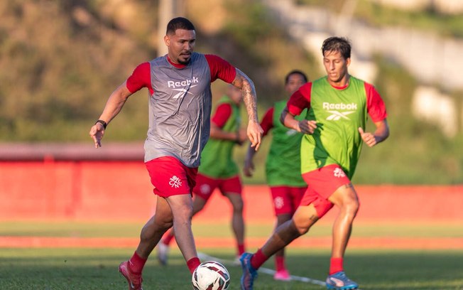 Clubes vivem momentos distintos na competição