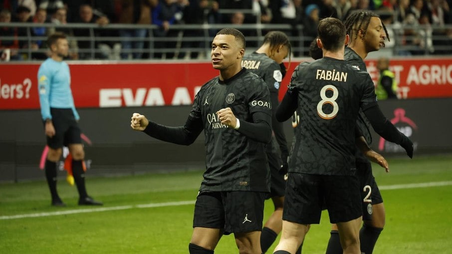 Mbappé deve deixar Paris ao fim da temporada
