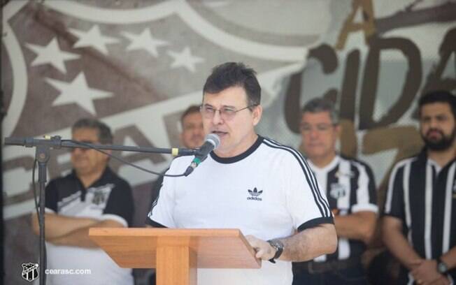 Presidente do Ceará manda recado sobre possível 'invasão' de flamenguistas na Arena Castelão