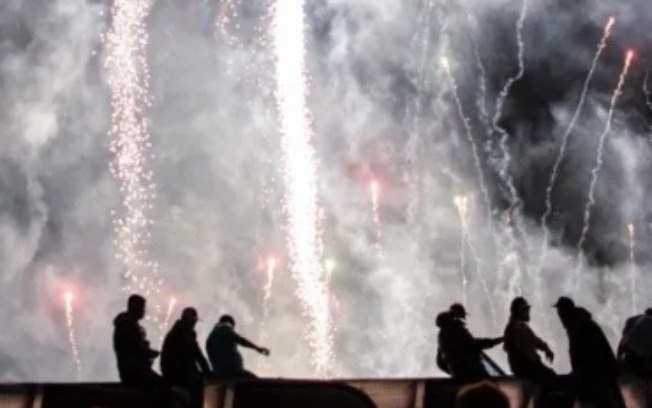 Torcida do Racing promete foguetório em frente a hotel do Flamengo Torcida do Racing promete foguetório em frente a hotel do Flamengo