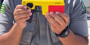 Homem morre após disparo de taser em caso de violência doméstica