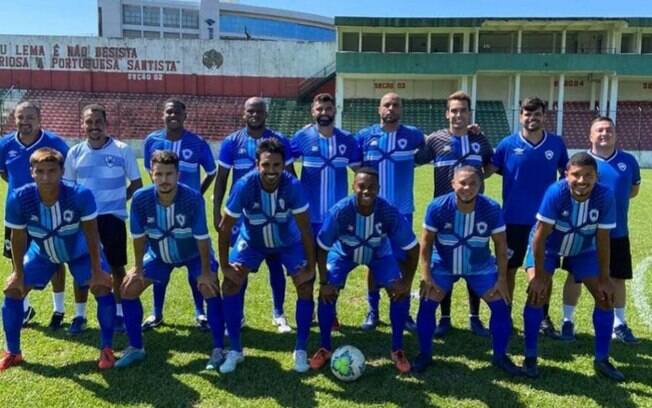 Equipe formada por atletas que passaram pelo Santos venceu Portuguesa Santista