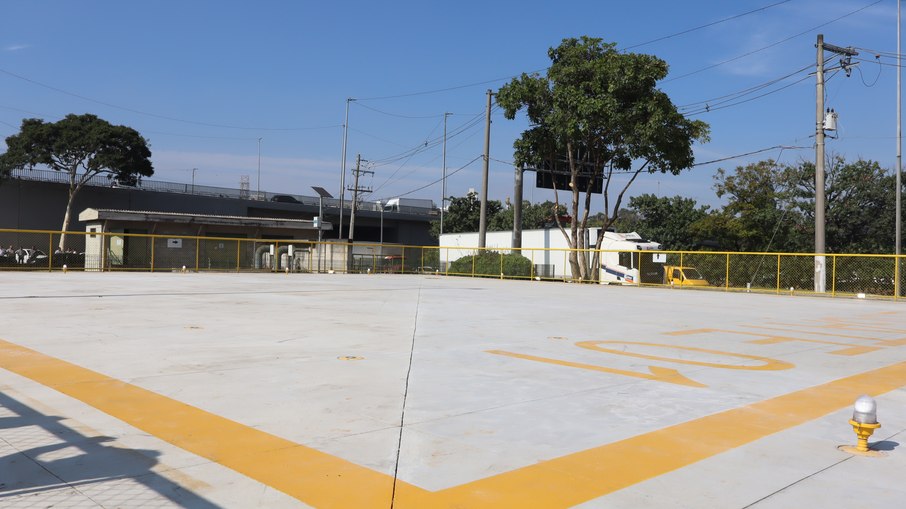 Resgate 01 é o primeiro heliponto eventual para pouso e decolagem de sistemas de salvamento e segurança pública da cidade de São Paulo Resgate 01 é o primeiro heliponto eventual para pouso e decolagem de sistemas de salvamento e segurança pública da cidade de São Paulo