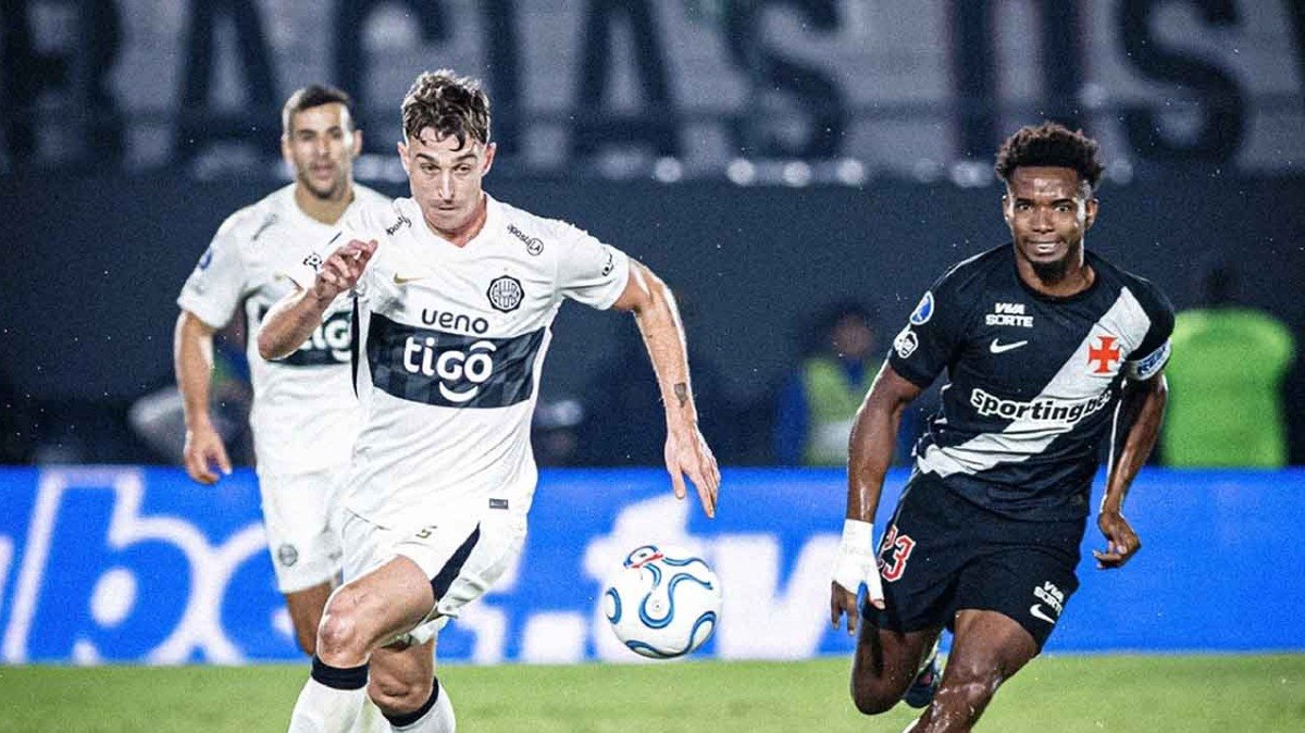 Vasco goleia o Olimpia no Paraguai e está nas quartas da Sul-Americana