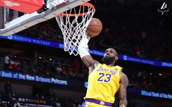 NBA: Lakers batem Pelicans e avançam aos playoffs