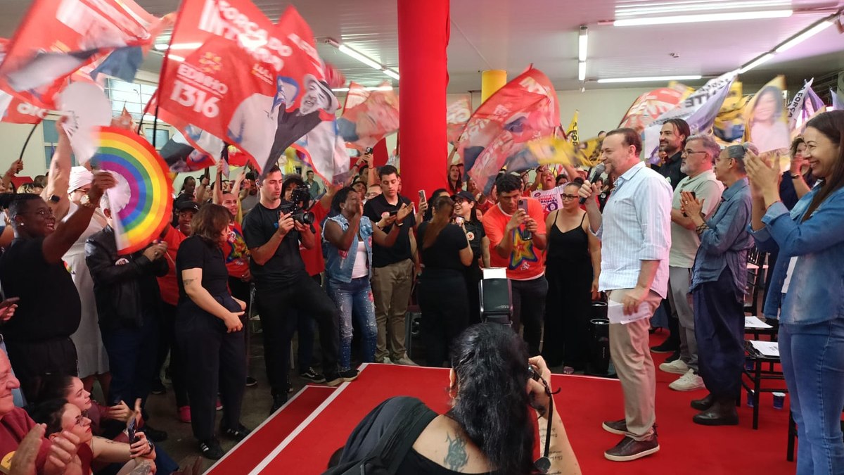 Edinho Silva discursa no lançamento de sua candidatura a deputado federal 