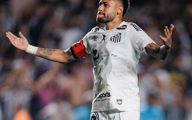 Neymar sai do banco e ajuda Santos a buscar empate contra o Flamengo na Vila