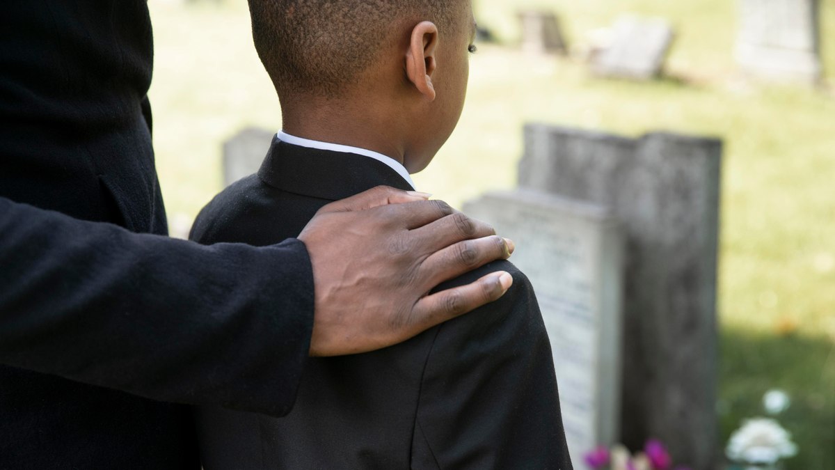 Silêncio deve dar lugar ao acolhimento e debate sobre o tema.