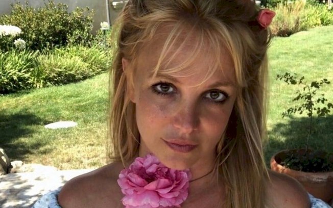 Britney Spears diz que Justin Bieber é “um gênio atemporal”