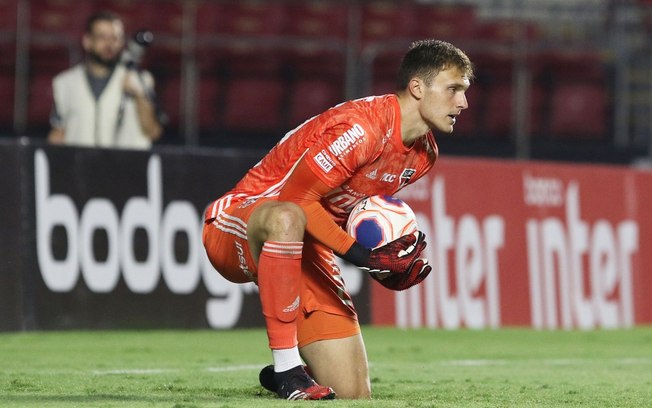 São Paulo receberá valor milionário por venda de Lucas Perri ao Lyon São Paulo receberá valor milionário por venda de Lucas Perri ao Lyon