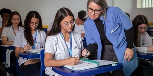 Embraer abre inscrições para escola de ensino médio; veja