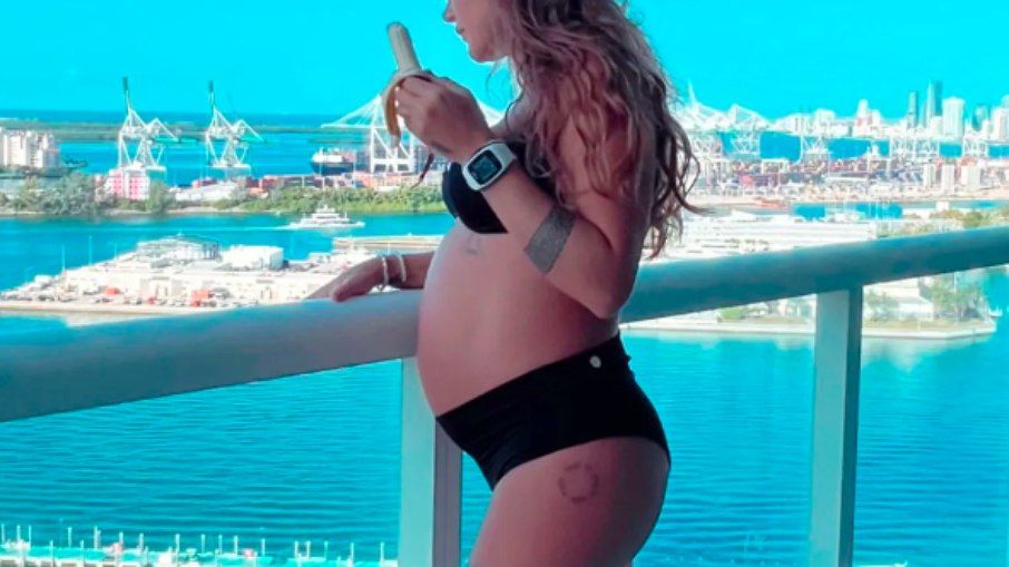 Gabriela Pugliesi mostra a barriga de gestante