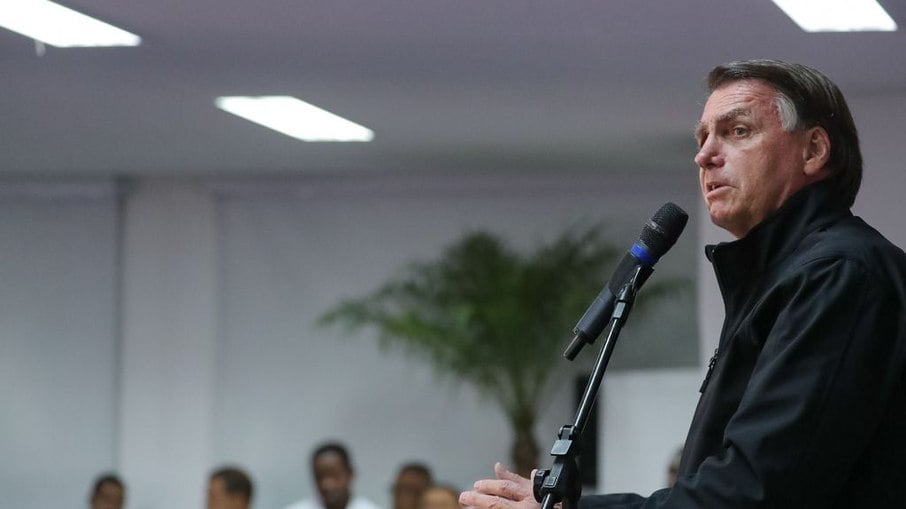  Bolsonaro disse que grupo de Bezerra faz campanha pró-Lula