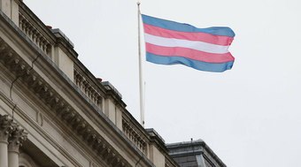 4 dicas de obras com histórias de pessoas trans para consumir em 2024