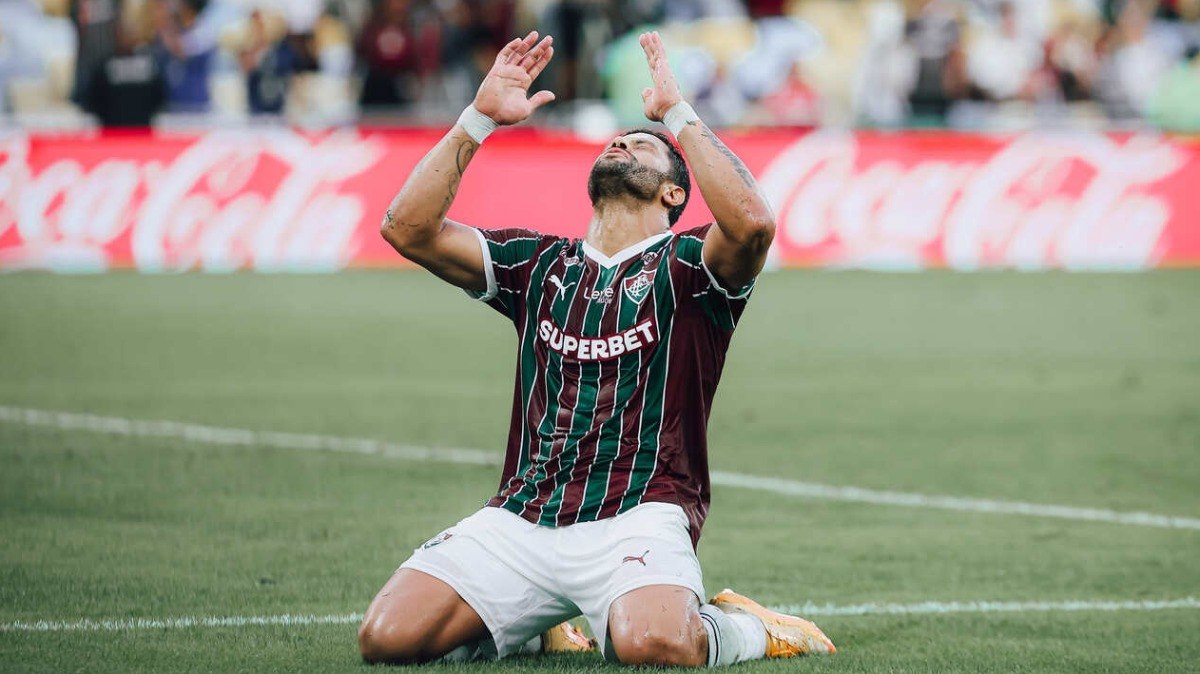 Aap%C3%B3s%20oito%20jogos%2C%20Fluminense%20volta%20a%20vencer%20e%20derrota%20o%20Palmeiras