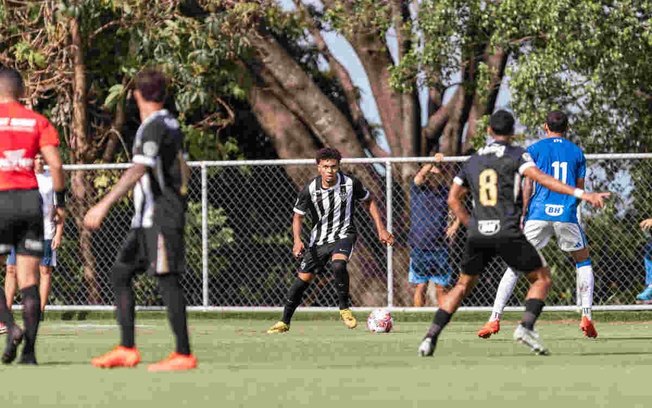 Atlético empata com o Cruzeiro na Toca da Raposa e conquista o Mineiro Sub-20