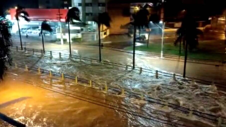Chuvas intensas colocam 19 cidades da RMC em estado de atenção.