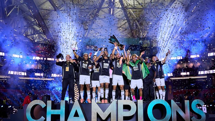 Time de Neymar vence rival mexicano e conquista Kings Cup América