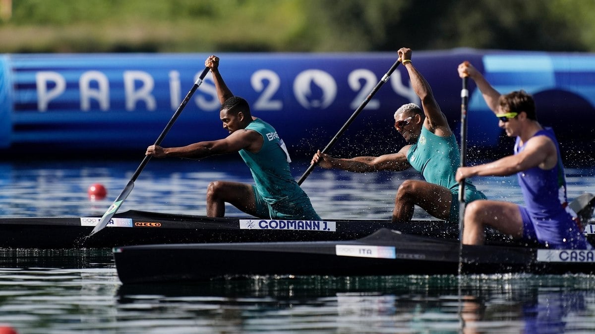 Isaquias Queiroz e Jacky Godmann vão disputar quartas de final