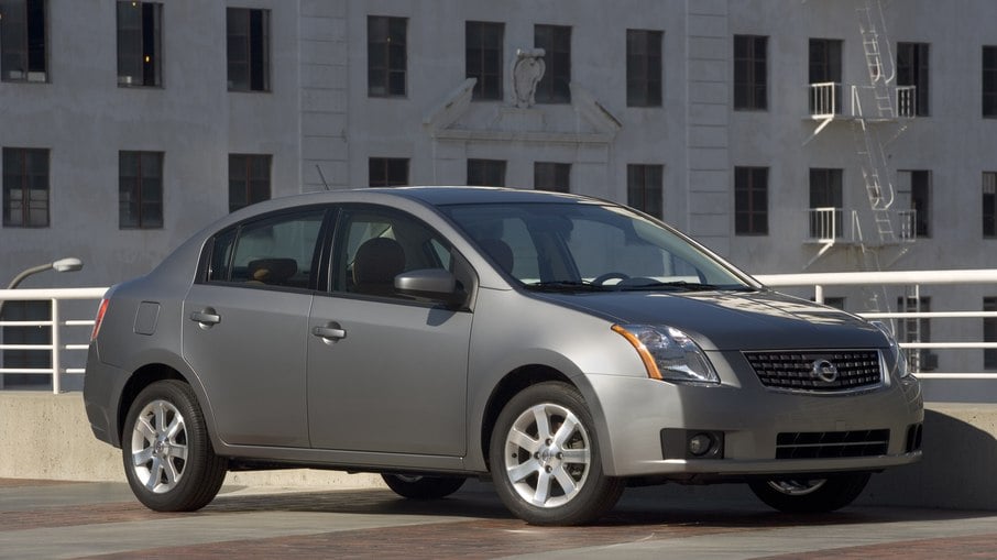 Nissan Sentra leva vantagem pelo motor 2.0