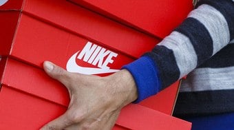 Roupas e acessórios Nike em promo. Confira!