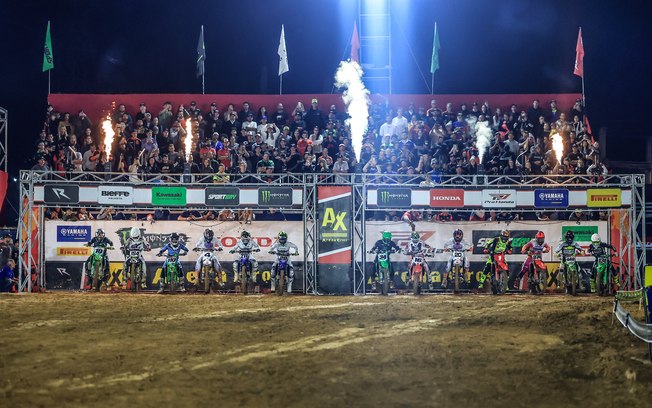 Arena Cross reúne público recorde em Indaiatuba