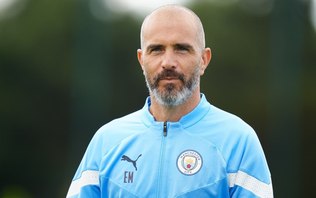 Manchester City: pai do auxiliar de Guardiola desaparece de estádio