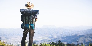 Guia para mochileiros: destinos e dicas para aproveitar e economizar na viagem