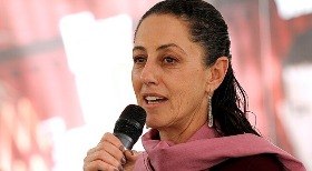 Presidente do México sofre assédio sexual em rua da capital