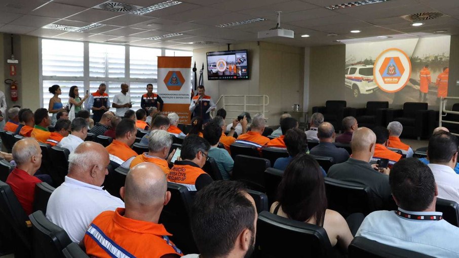 Coletiva da Defesa Civil na Unicamp Coletiva da Defesa Civil na Unicamp