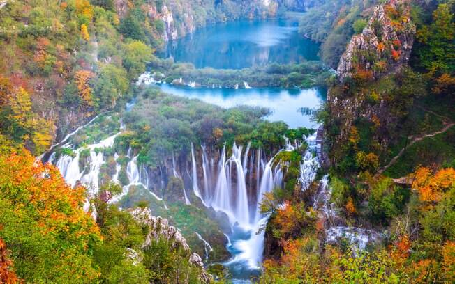 Parques nacionais imperdíveis: os lagos e cachoeiras de Plitvice, na Croácia, formam um cenário impressionante