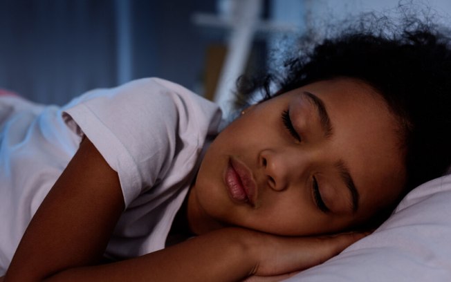 Entenda por que dormir é importante para as crianças