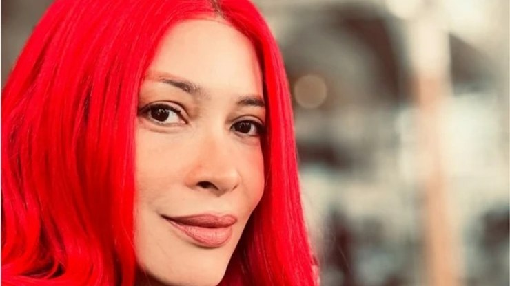 Morre%20atriz%20e%20apresentadora%20aos%2049%20anos%20ap%C3%B3s%20luta%20contra%20o%20c%C3%A2ncer