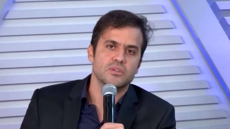 Pablo Marçal durante entrevista à Rádio Jovem Pan