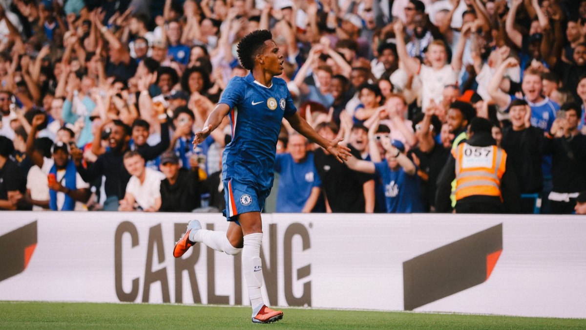 Estêvão estreia e marca seu primeiro gol pelo Chelsea