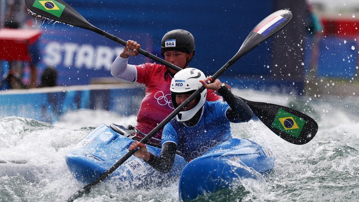 Ana Sátila fica em 3º no caiaque cross e terá de disputar a repescagem