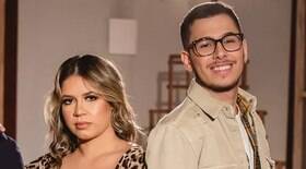 Irmão chora ao homenagear Marília Mendonça; assista