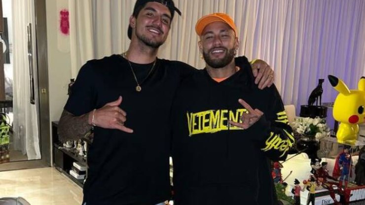 Rea%C3%A7%C3%A3o%20de%20Gabriel%20Medina%20ao%20Batm%C3%B3vel%20de%20Neymar%20viraliza