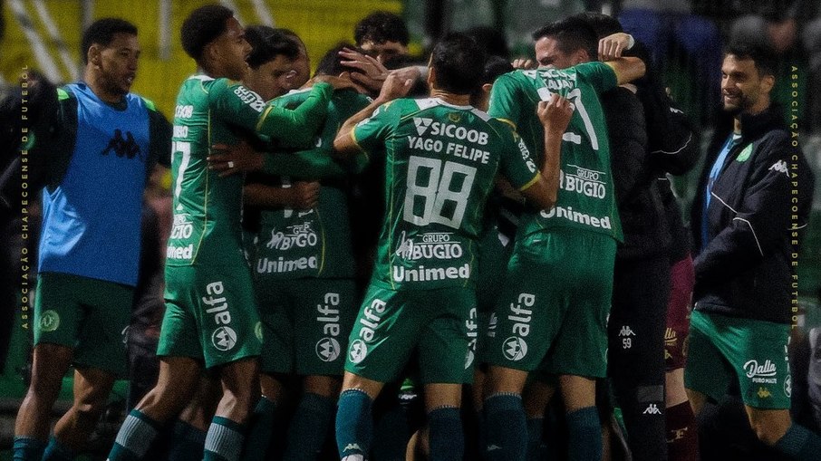 Chape venceu a segunda pelo Campeonato Brasileiro Chape venceu a segunda pelo Campeonato Brasileiro