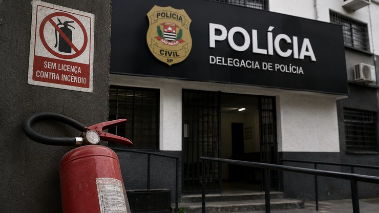 Delegacias%20de%20Mogi%20n%C3%A3o%20t%C3%AAm%20licen%C3%A7a%20contra%20inc%C3%AAndio%2C%20diz%20sindicato
