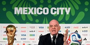 FIFA arrecada bilhões na Copa e campeão fica com "migalha"; veja