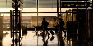 Aeroporto de Berlim fecha por greve e afeta 57 mil passageiros