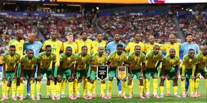 Continente africano se une contra África do Sul na Copa; entenda